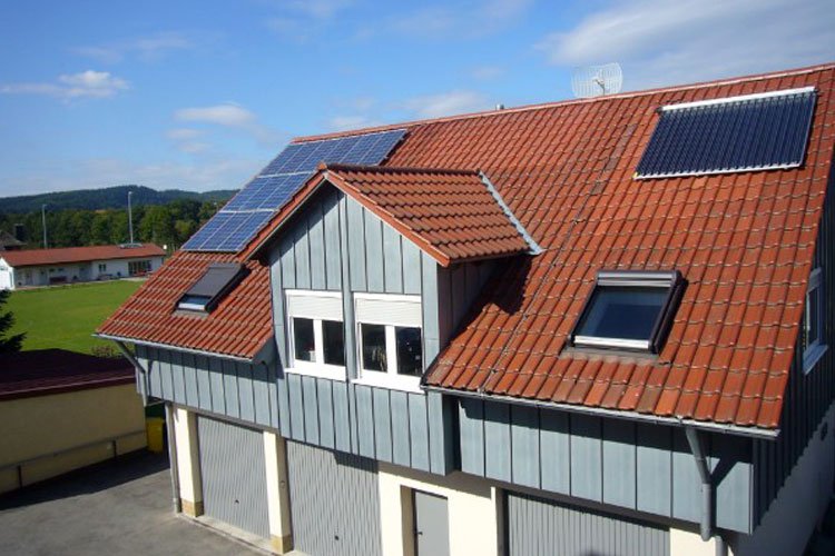 <p>Nutzen Sie schon die kostenlose und unerschöpfliche Energie der Sonne für Ihr Haus?</p>