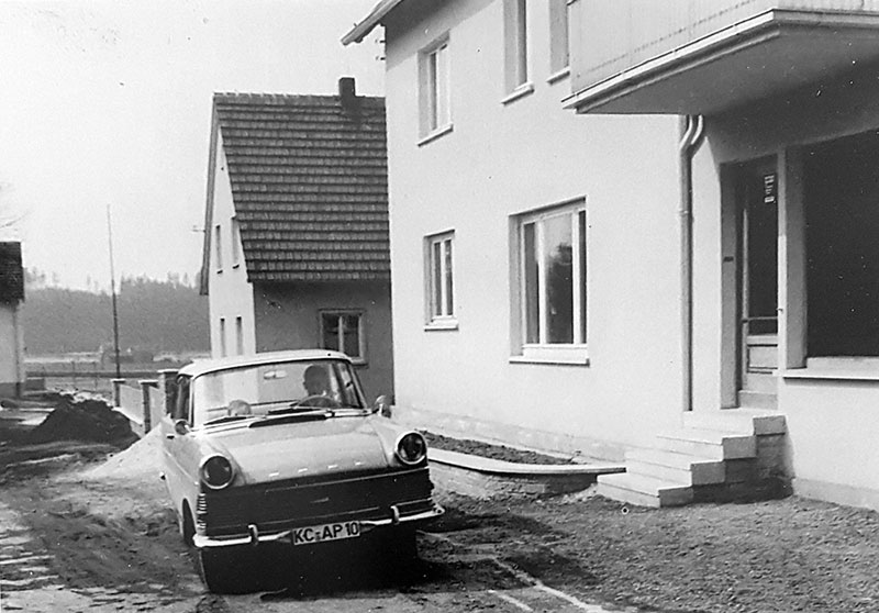 1962 - Wohnhaus mit Laden Firma Wolf